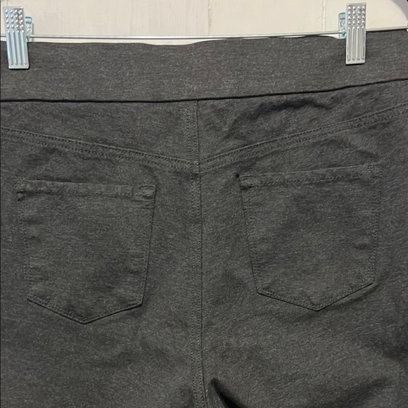 Nine West Dark Gray/Black Pull on Skinny Jeans - Picture 4 of 7